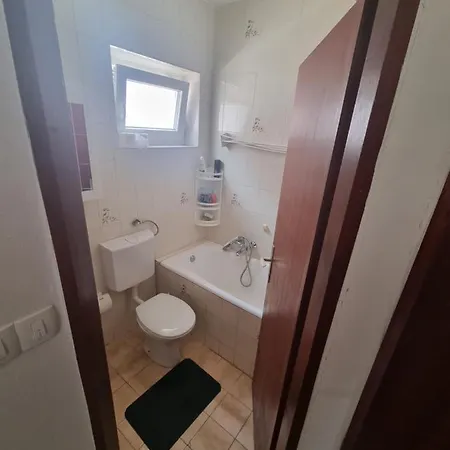 Studio Kontrada Apartment Posedarje