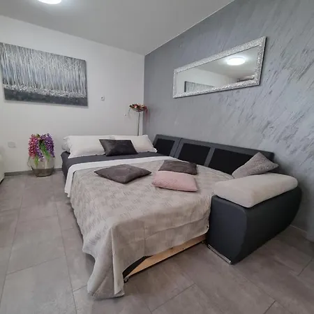 Apartman Studio Kontrada *